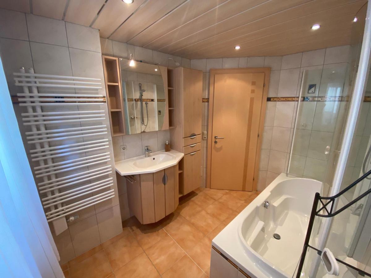 Zentral Gelegene Ferienwohnung In Зальфельден Экстерьер фото